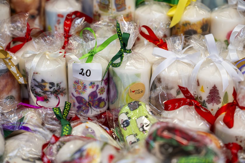 Jarmark Bożonarodzeniowy 2024 we Wrocławiu - na zdjęciach produkty, które można kupić na jarmarku